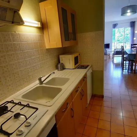 T3 Centre-ville La Roche-posay, Balcon, Wi-fi, Proximité Thermes Et Commerces - Fr-1-541-76 *