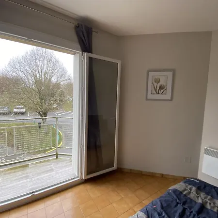 T3 Centre-ville La Roche-posay, Balcon, Wi-fi, Proximité Thermes Et Commerces - Fr-1-541-76 *